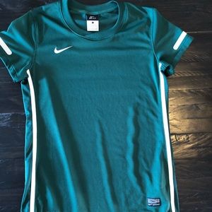 NWOT Boys Nike Dri Fit Shirt - Sz. Large